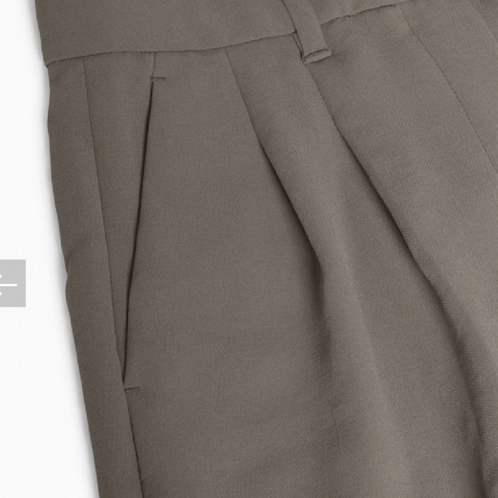 NWT Aritzia Carrot Pants size 16 - Picture 3 of 4